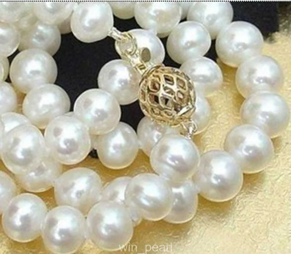 

8-9mm white AKOYA cultured pearl necklace 18"