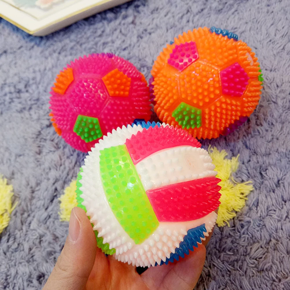 1Pcs Colored lights LED Flashing Light Up Color Changing Sound Bouncing Funny Dog Ball Bite-resistant Pet Toy