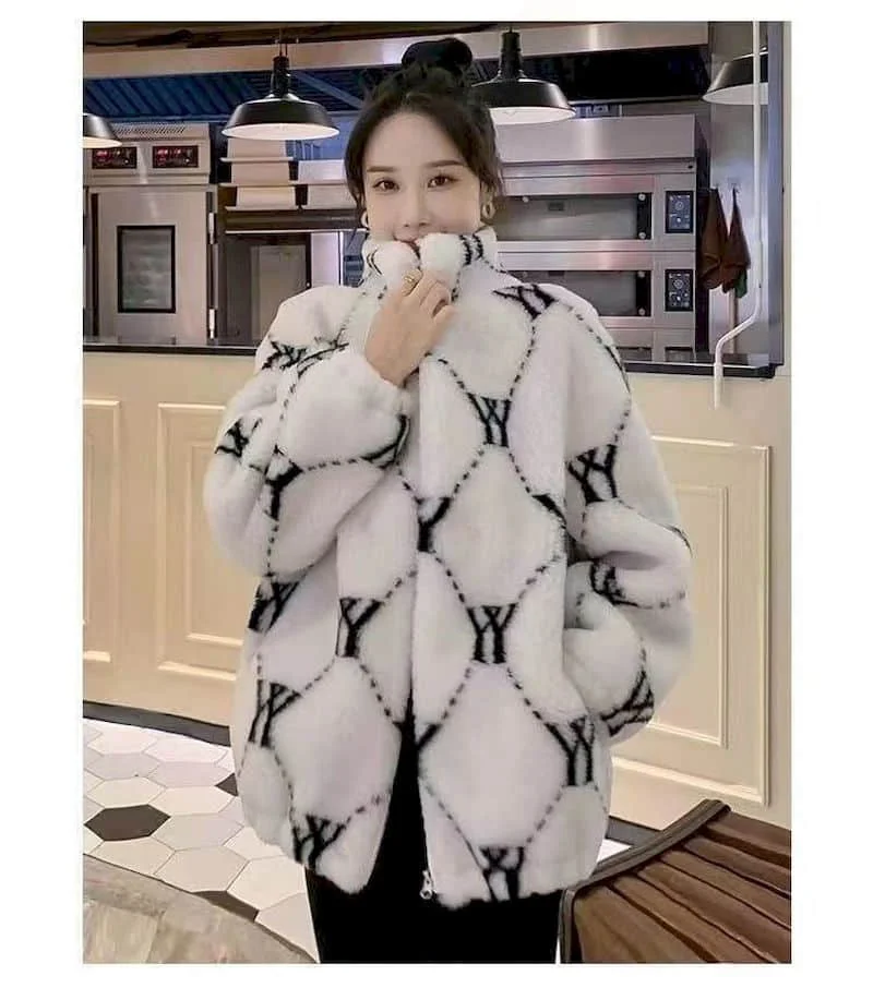Tanie Zimowy koreański płaszcz z wełny jagnięcej kobiety pluszowy królik luźny sklep