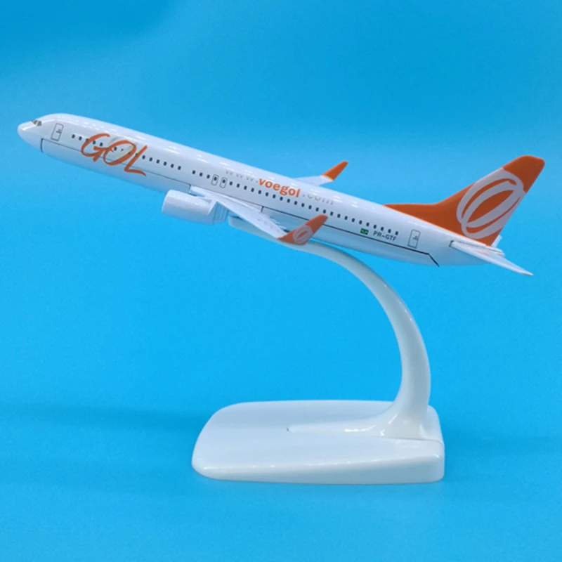 

16CM 1:400 Scale Airplanes Boeing B737-800 Brazil GOL Airlines Model Toys Aircraft Diecast Plastic Alloy Plane Decoraction