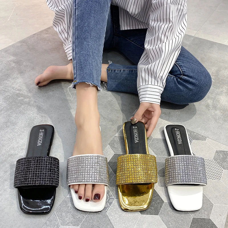 

2020 New Brand Crystal Women Slippers Summer Beach Plus Size Rhinestone Ladies Outdoor Slides Flat Square Toe Female Slipper