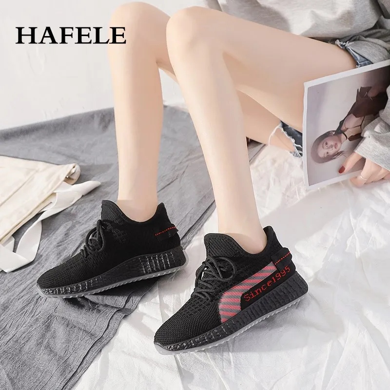 Модная повседневная женская обувь из плюша; утолщенная зимняя Уличная обувь; удобная повседневная обувь на плоской подошве со шнуровкой и дышащей сеткой