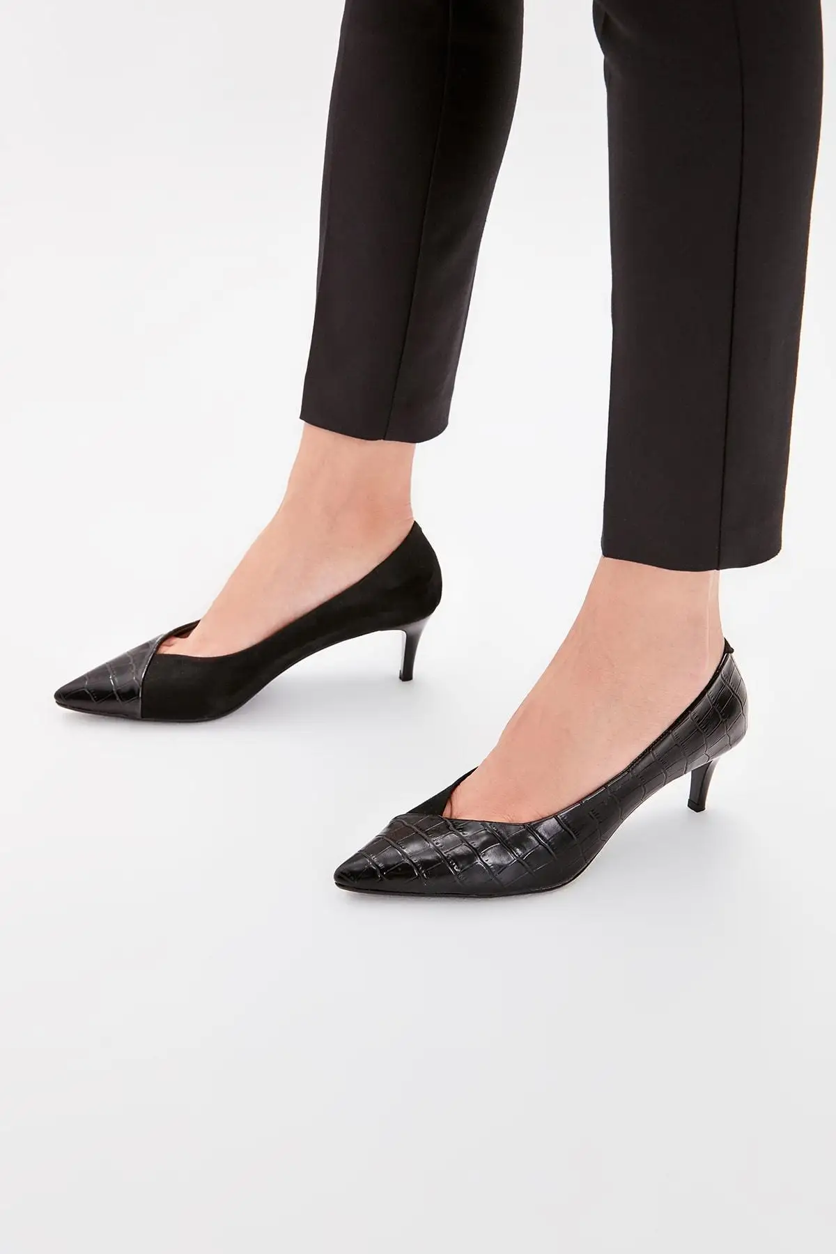 Trendyol Siyah Kroko Kad n Topuklu Ayakkab TAKAW20TO0044 Women s Pumps 