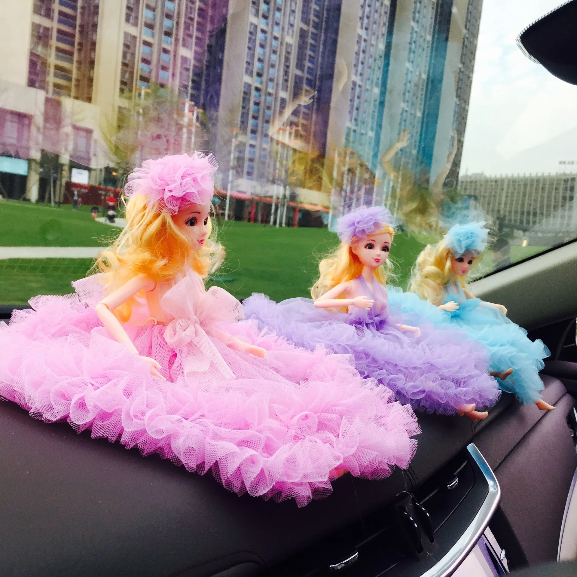 New car carrying accessories enamel doll Wedding Doll 30cm12 joint enamel doll wholesale