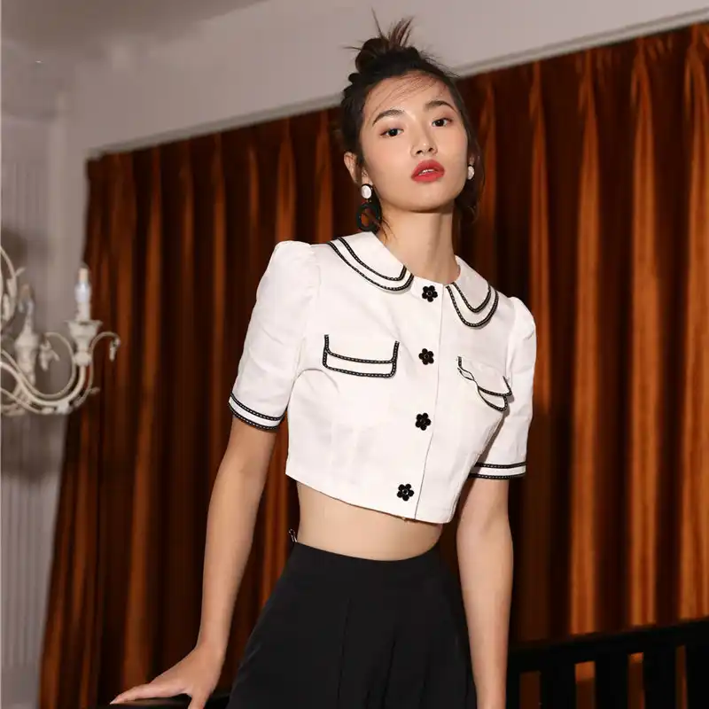 peter pan collar crop top