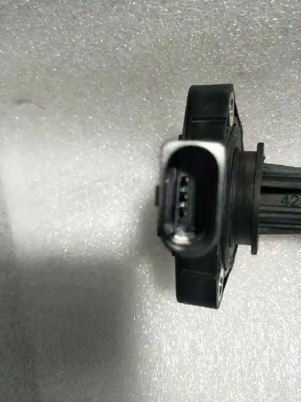Датчик уровня моторного масла для AUDI A4(8K2, B8) 1,8 TFSI OEM: 03C907660Q 03C907660M