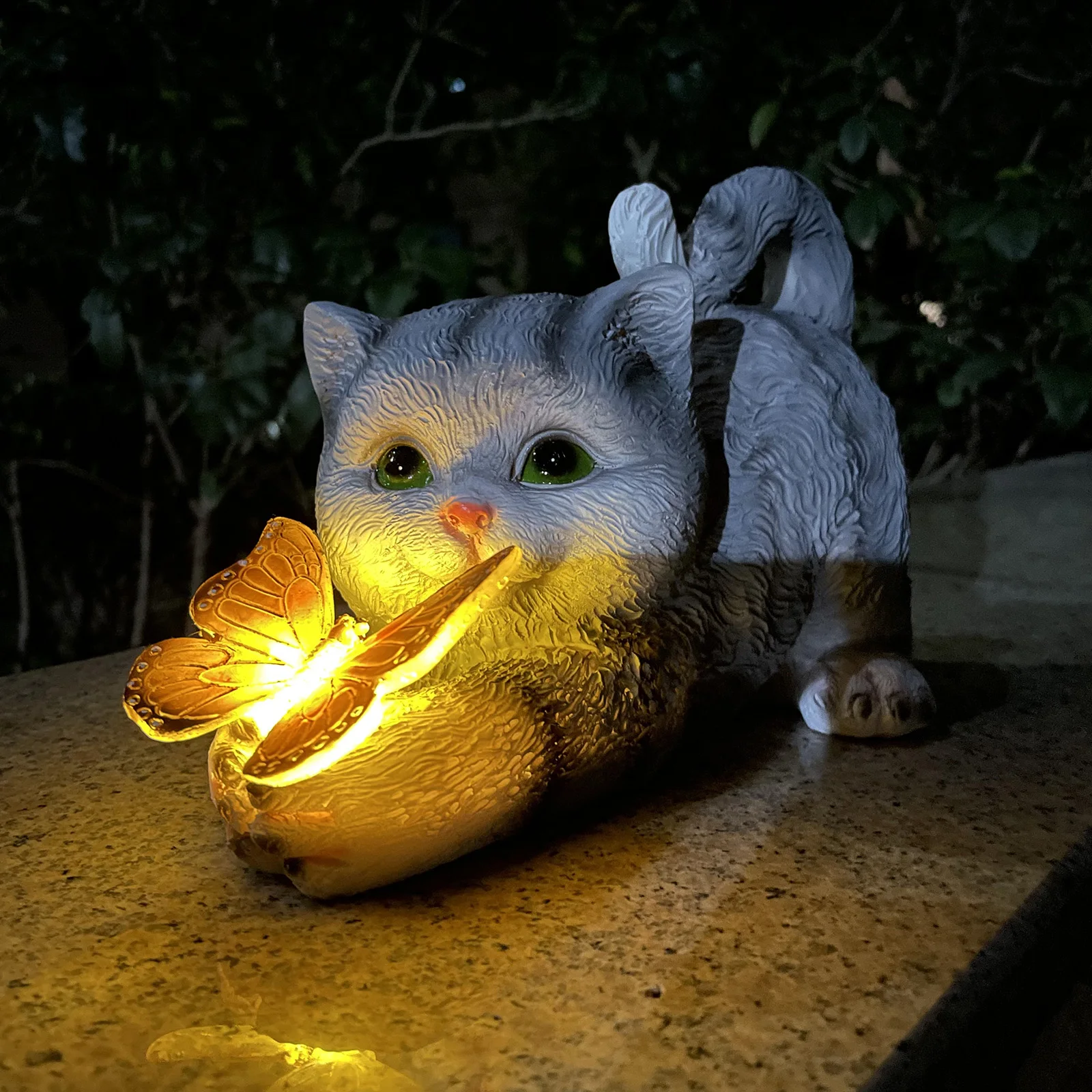 Cat Statues Butterfly Solar Light-Waterproof Solar Lamp, Outdoor Resin Statue Animal Sculpture, Automatic On/Off Night Light