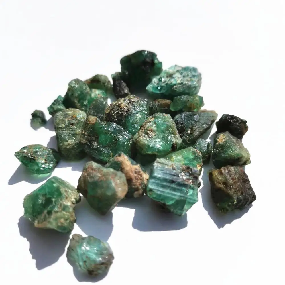 Natural Rough emerald Stones Raw gem stone for collection 2