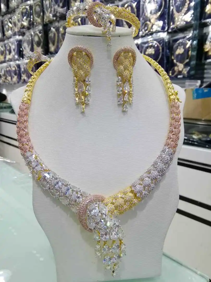 

Accking Luxury 4 pcs tricolour Bridal Jewelry Sets necklace ring earring bangle For Women Wedding Party Accessories Design