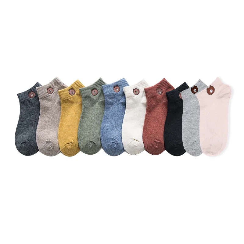 Хлопковые носки для женщин, новые осенние повседневные Простые носки с милым рисунком медведя, одноцветные впитывающие пот дышащие антифрикционные носки