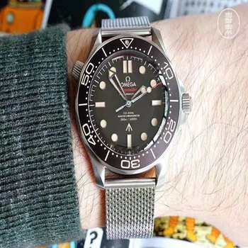 

Omega- Luxury Brand Ceramic Bezel Mens and wom Mechanical Automatic Movement 007Watch Designer Watches Wrist watches 183