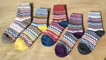 

Pack of 5 Womens Mens Winter Socks Warm Thick Knit Wool Soft Vintage Casual Crew Socks Gifts