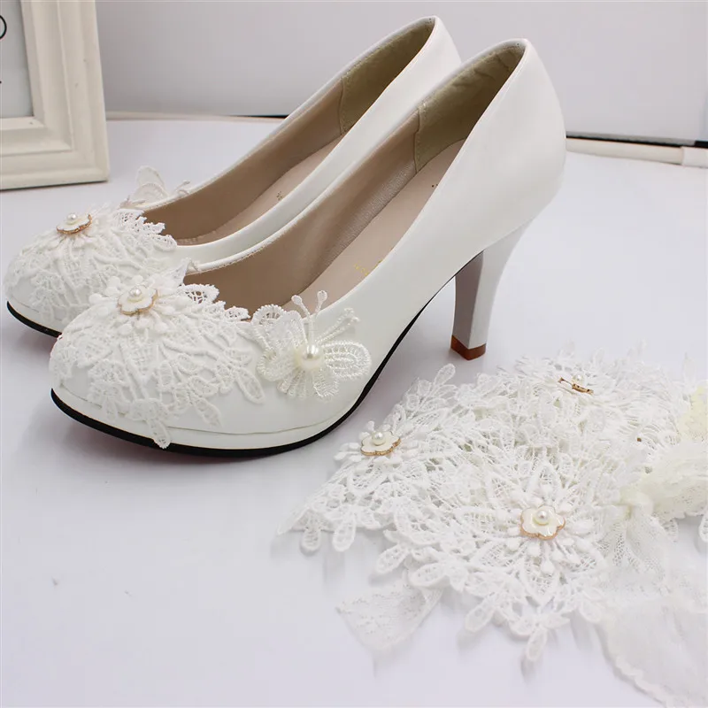 Low-heeled Bridal Shoes, Flat Wedding Shoes, Low-heeled Bridal Shoes, Lace  Bridal Shoes - Etsy | Wedding shoes lace, Bridal shoes low heel, Lace  bridal shoes