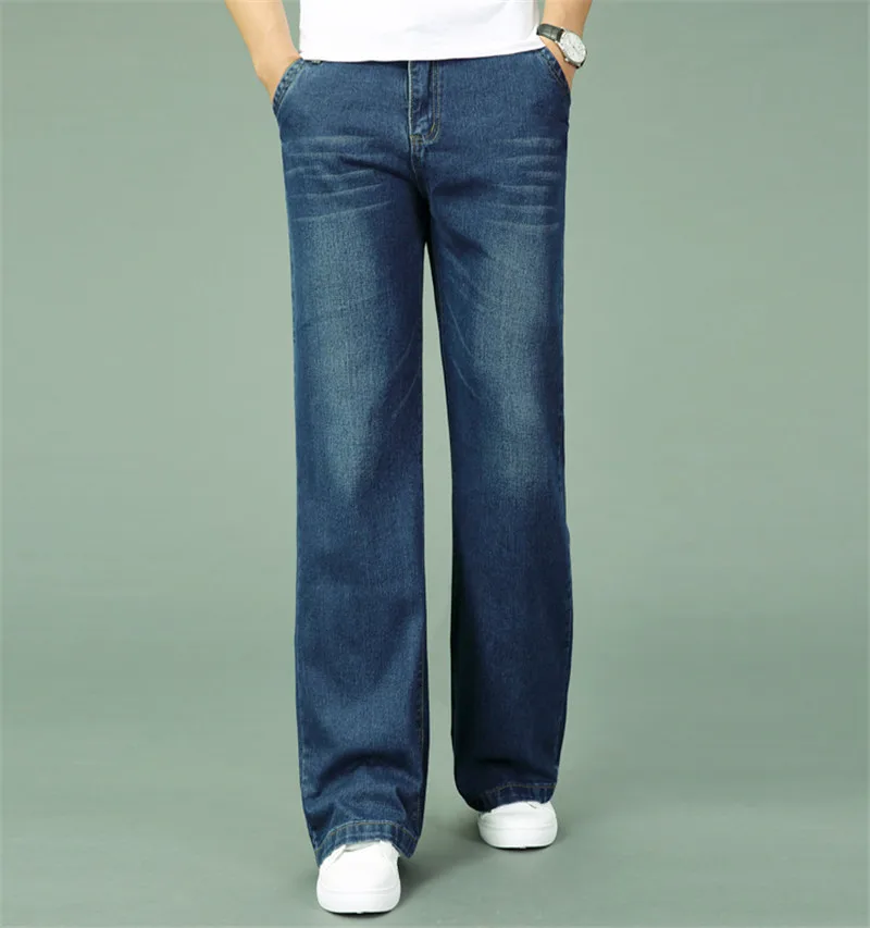 solto, cintura alta, designer masculino, jeans clássico