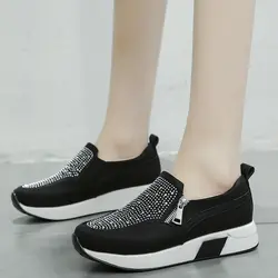 Женская обувь, увеличивающая рост; слипоны; большие размеры 35-43; прогулочные беговые кроссовки; Цвет черный, белый; спортивная женская обувь