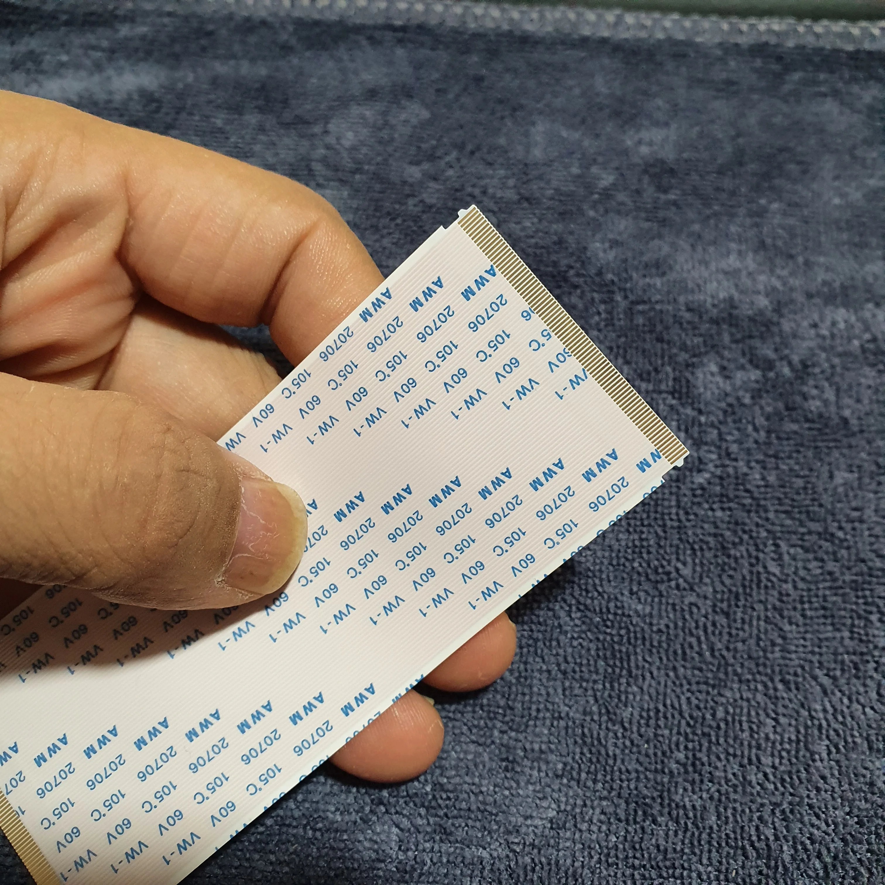 80Pin AWM 20706/20861 105C 60V VW-1 FFC Ribbon Cable with Hook Description Image.This Product Can Be Found With The Tag Names Computer Cables Connecting, Computer Peripherals, Hook, PC Hardware Cables Adapters