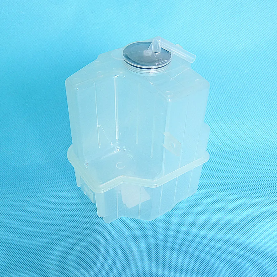 Car Cooling Expansion Bottle For Mazda 323 Family Protege 5 1998-2006 BJ Premacy 1999-2005 Haima 3