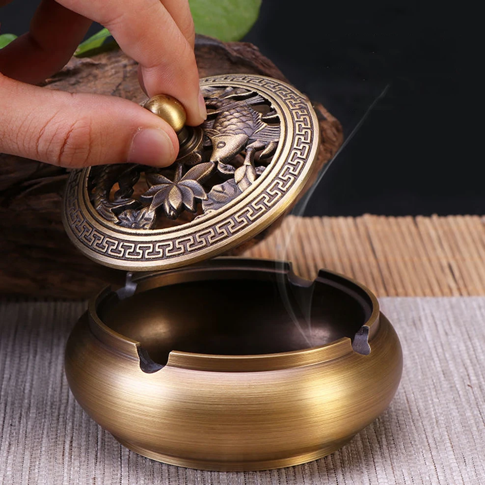 New Chinese style brass ashtray with lid, Pure copper coil incense burner, Windproof ashtray, home aromatherapy ornament