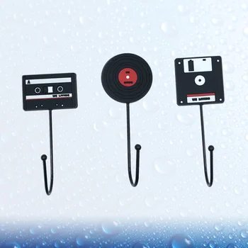 

3PCS Retro Household Hooks Sturdy Wall Hooks Multi-purpose Traceless Hooks Bathroom Kitchen Door Hooks for Cafe Toilet Home