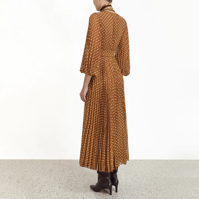 12110378571_184134072