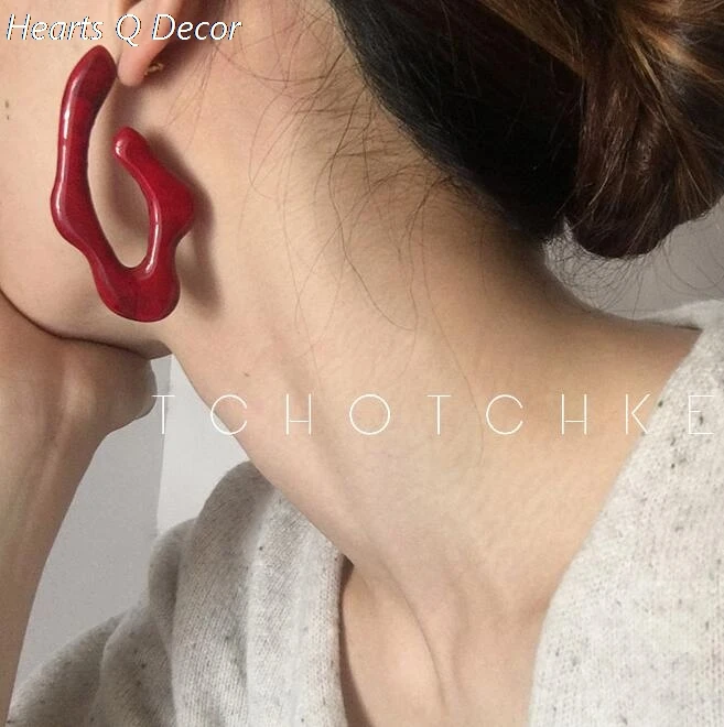 Серьги гвоздики из красной смолы эффектные вечерние топы в стиле панк хип хоп