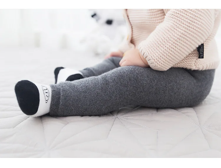 

Panty-hose for Kids Winter Thick Looped Pile Capri Pants Baby Even Foot Pants Large Bottom Knitted Leggings 0-4-Year-Old
