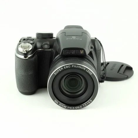 Б/у, цифровой фотоаппарат FUJIFILM FinePix S4500(черный