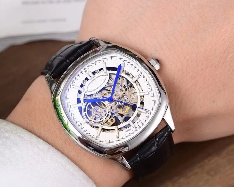 

A0827 Mens Watches Top Brand Runway Luxury European Design Automatic Mechanical Watch