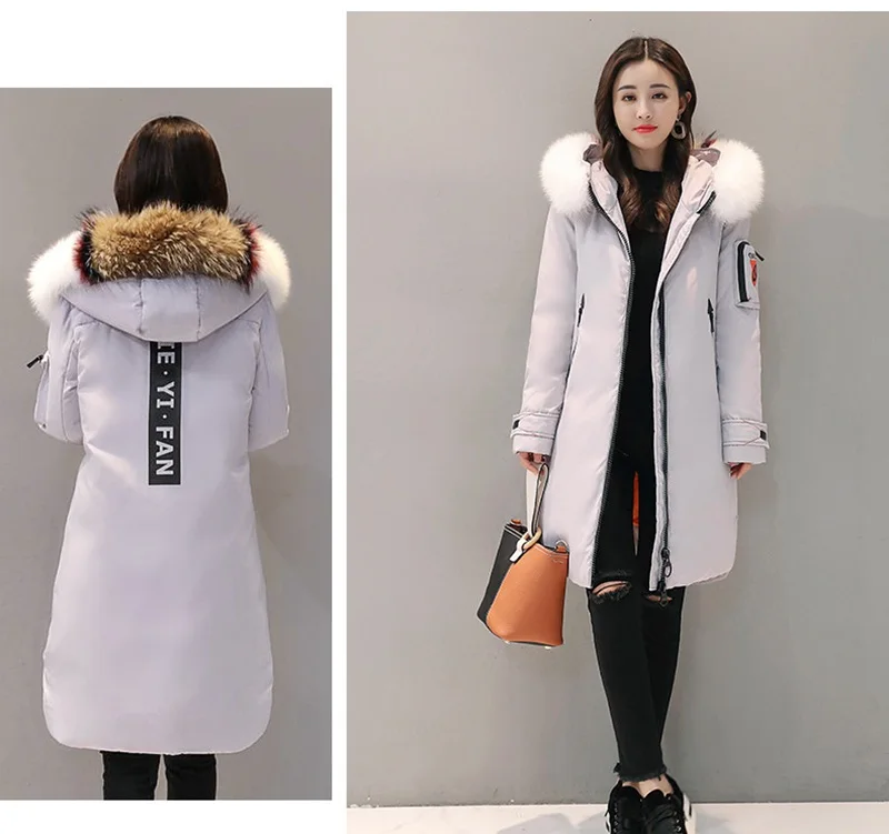 TopFurMall) европейские зимние женские парки пуховые пальто толстовка с мехом енота Дамская Длинная Верхняя одежда Пальто LF9150