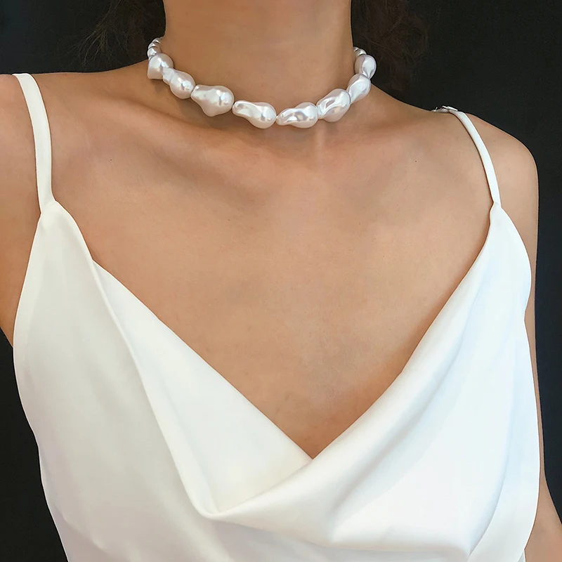 

Irregular Imitation Clavicle Choker Big Pearls String Necklace Fashion Simple White Pearl Vintage Chic Collar Necklace Women