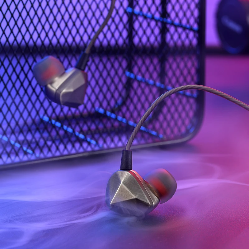 Headphones in-ear original authentic for Xiaomi Apple mobile phone oppo Huawei Heavy bass metal earplugs game computer universa