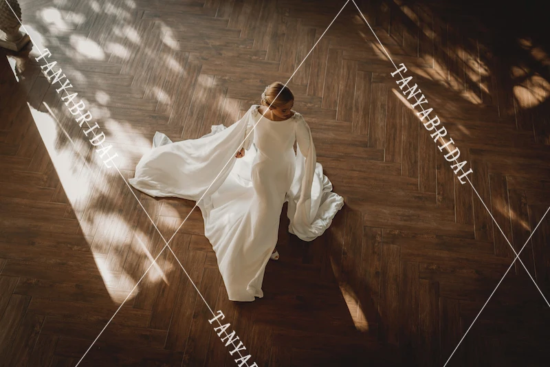 Фантазийное свадебное платье с накидкой из мягкого атласа, простое традиционное утонченное свадебное платье, украшенное бусинами, Vestido de noivas DW234