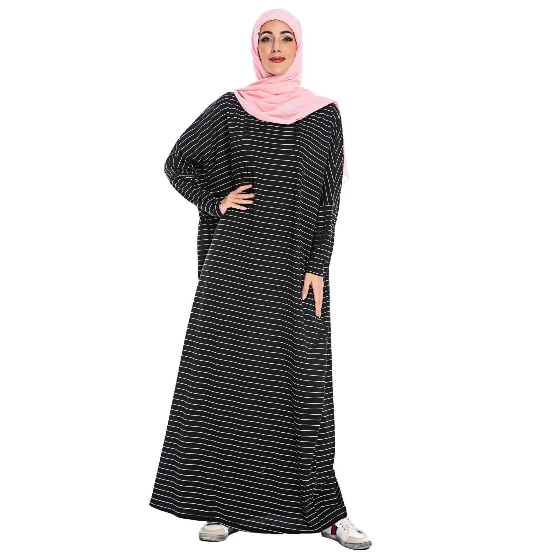 Striped Abaya Dubai Kaftan Muslim Women Dress Batwing Sleeve Jilbab Islamic Robe Farasha Caftan Arab Ramadan Abayas OversizeD - Цвет: Черный