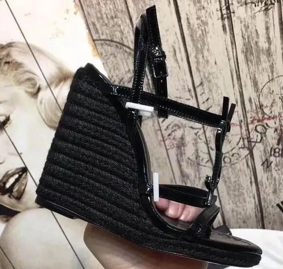 Nuevas Sandalias cómodas de moda para mujer en Sandalias de tacón alto para mujer talla 35-42 - Цвет: 4