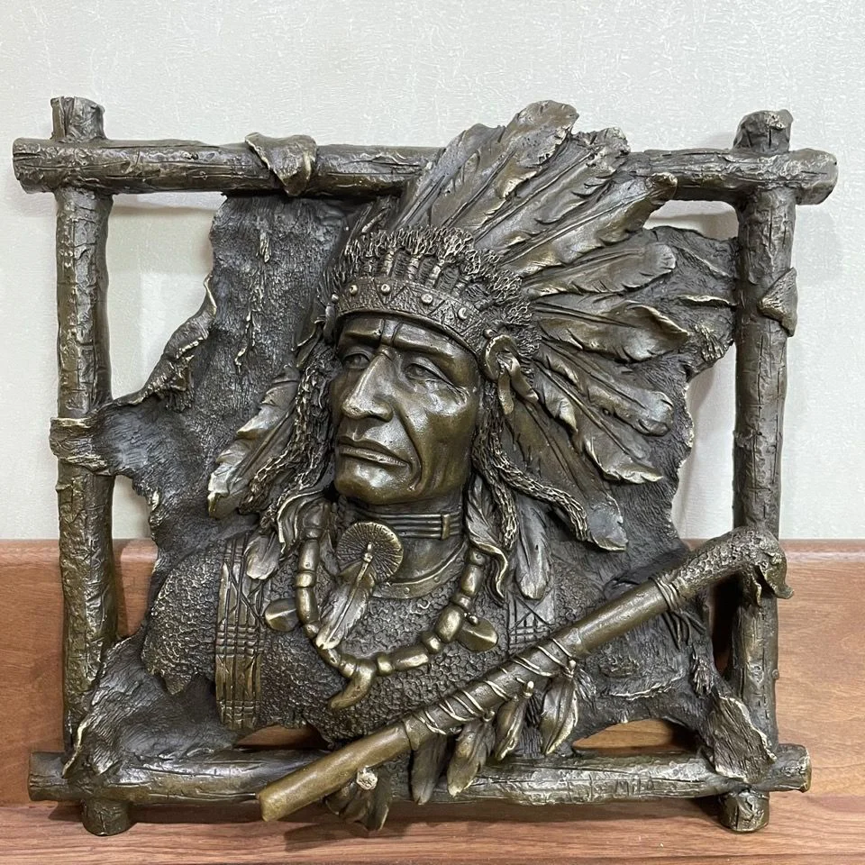 

Bronze Sculpture Indian Chief Wall Hanging Statue Art Classy Man Bust Figurine Home Decoration