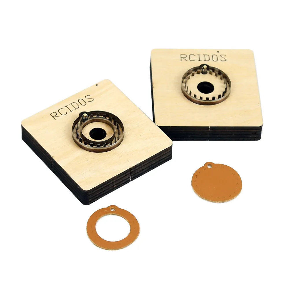 

Keychain stitching punch die,RCIDOS DIY leather sewing stitching hole cutter,Japan steel Blade 23.8*0.71mm+17-18mm wood plate