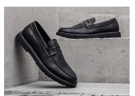 

2019 trendy material soft shoes