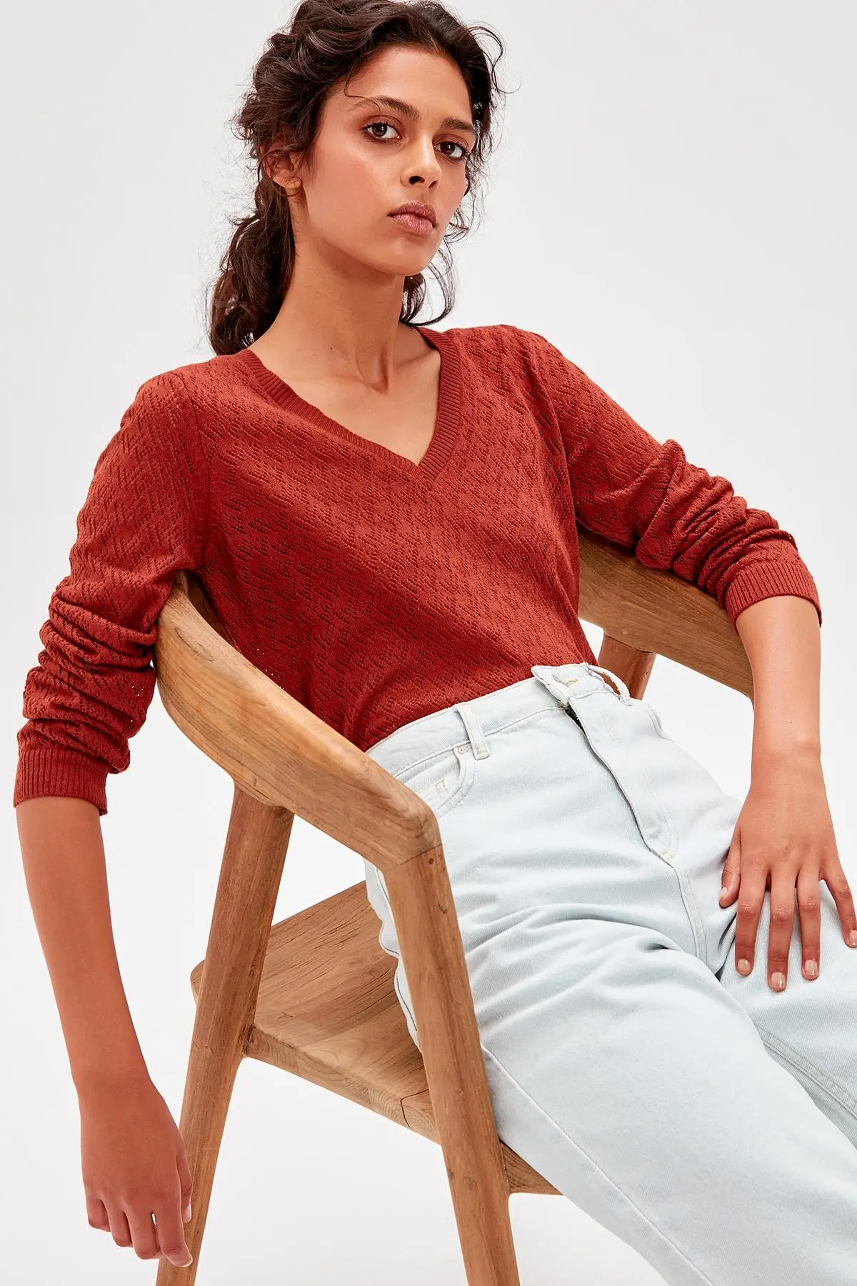 

Trendyol Tile V-Neck Knitwear Sweater TWOAW20FV0186