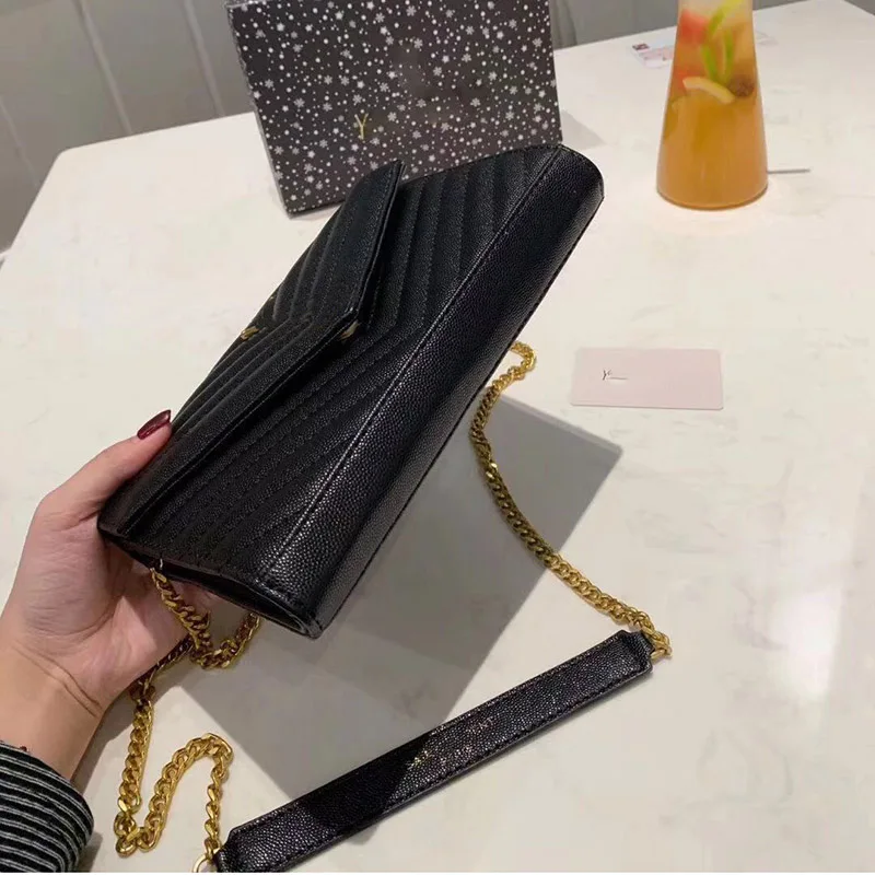 

Luxury brand chain Women shoulder bag with letter real leather envelope Bag red