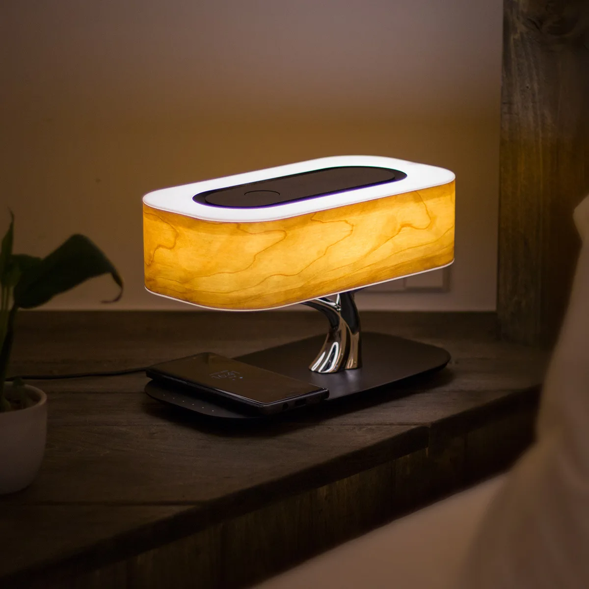 

Cross Border Hot Selling Tree Light Gift Lamp Multifunctional Bluetooth Speaker Lamp Smart Home Wireless Charger Ambience Light