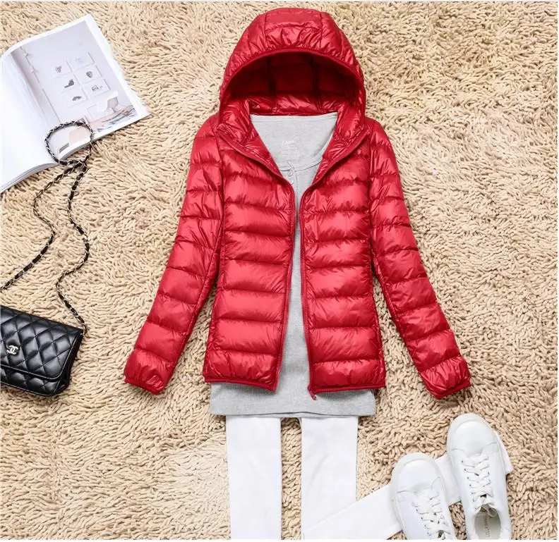 Женский зимний ультра-светильник, куртка на белом утином пуху, модная повседневная женская верхняя одежда размера плюс, водонепроницаемая куртка с капюшоном - Цвет: red Hooded