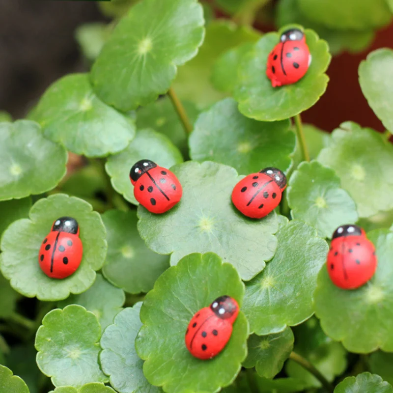 Painted Ladybug Self Adhesive Wood Craft Fridge Paste Decorations Cabochon Scrapbooking Decoration 8x11mm Kids Gift 100Pcs/bag ornament crafts wood craft decor