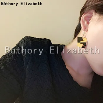 

Báthory · Elizabeth 2020 New Woman Golden Geometric Earrings High Quality Earrings Jewelry Party Earrings Jewelry Gifts серьги