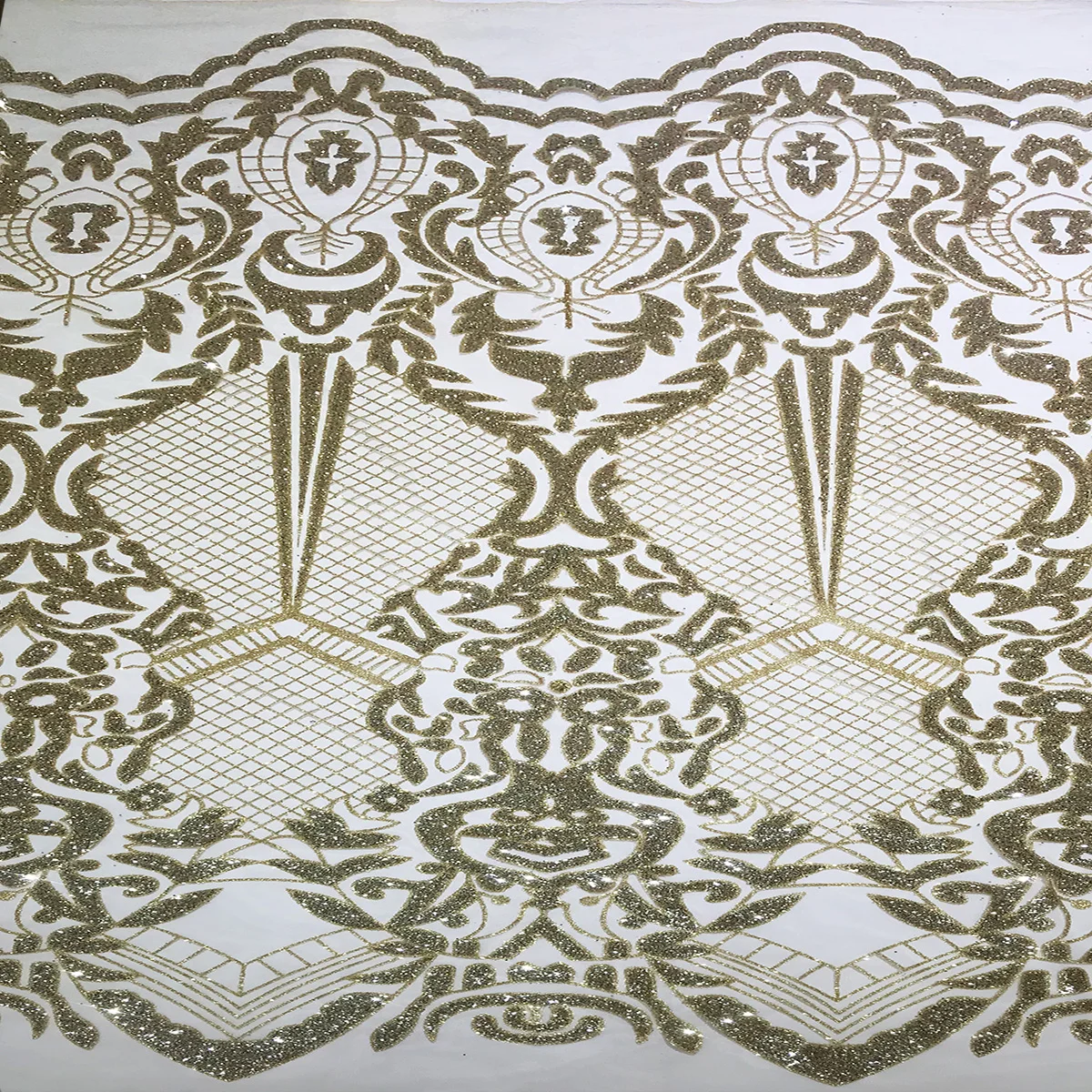 

Hot Selling Classical African Champagne Color Lace Fabric With Glued Glitter Gliding Elegant Style For Lady Dress Tulle Textiles