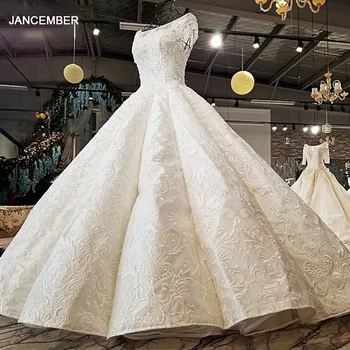 شراءLS24750 2018 تصميم جديد الأصلي صنع الكرة فستان قصير الأكمام الدانتيل يصل فتحة المفتاح الخلفي س الرقبة 100% عرض حقيقي فستان الزفاف الفاخرة