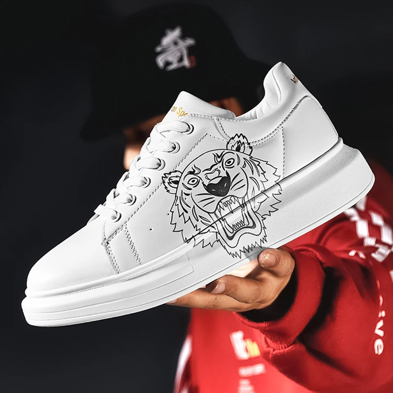 

Fashion Design Mens Casual Shoes Tiger Print White Sneakers Men 2020 New Trainers PU Leather Zapatillas Hombre Tenis Masculino