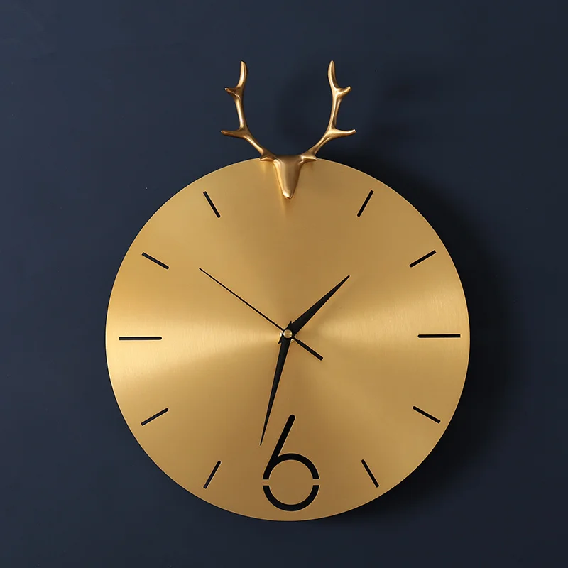 

Elegant Creative Wall Clock Ornaments Deer Clock Hanging Shell Clock with Deer Living Room Decoration Decoration Home Best Gift