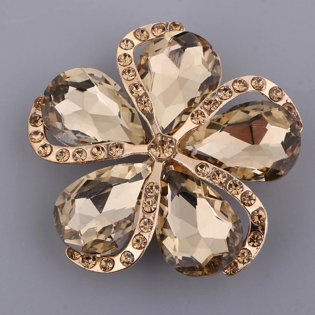 1Pcs Beautiful Floral Rhinestone Shank Button Crystal Flower Brooch Decorative Buttons Sewing Embellishments for Wedding Dress - Color: Gold 6x6cm