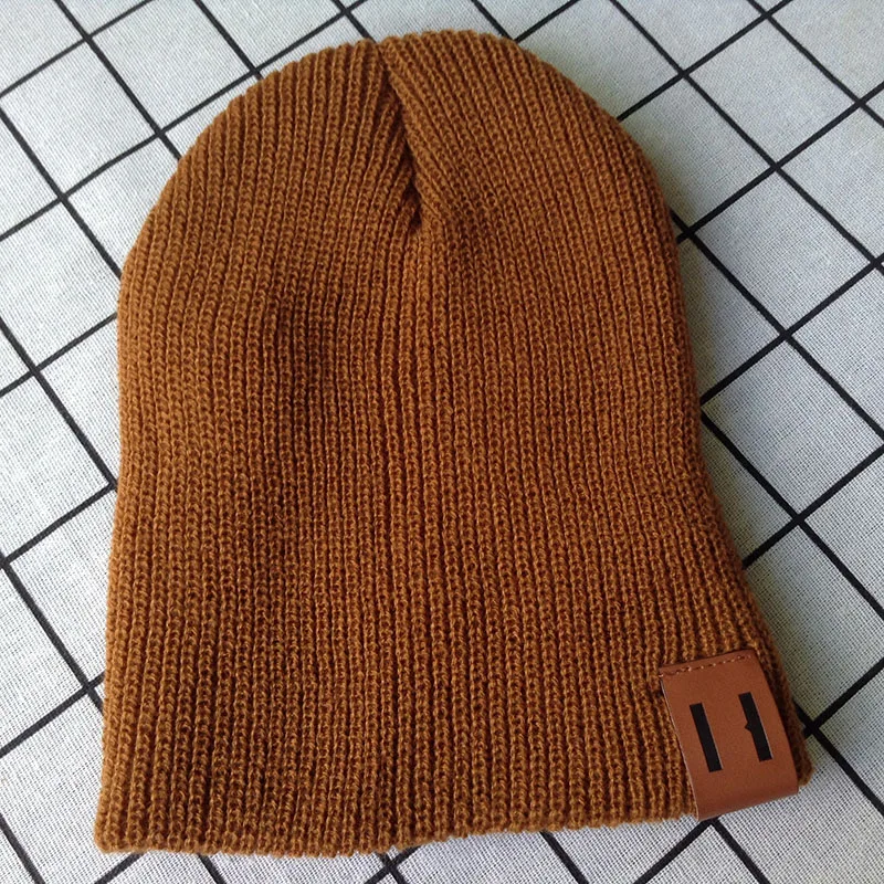 Новинка, вязаные шапки Skullies для мужчин, женщин и детей, шапки для родителей и детей, теплые однотонные детские мягкие шапки - Цвет: Хаки