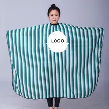 Настраиваемые, с логотипом 140*160 см парикмахерские накидки Салон Парикмахерская Резка волос водонепроницаемая ткань парикмахерское платье для волос